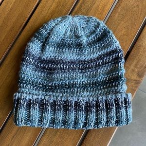 ~Brand New~ Vince Camuto beanie